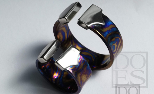 Titanium-damascus-weddingrings with whitegold.jpg